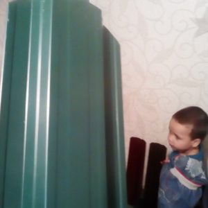 Забор штакетник трапециевидный металлический зелёный двухсторонний глянец - длинна от 50 см до 2 метров.