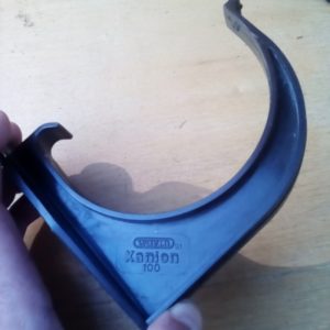 Wavin Кронштейн желоба 100 мм водосточного ПВХ