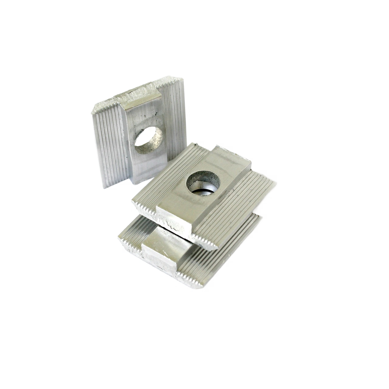 Прижим міжмодульний для кріплення сонячних панелей 30 мм — изображение 3